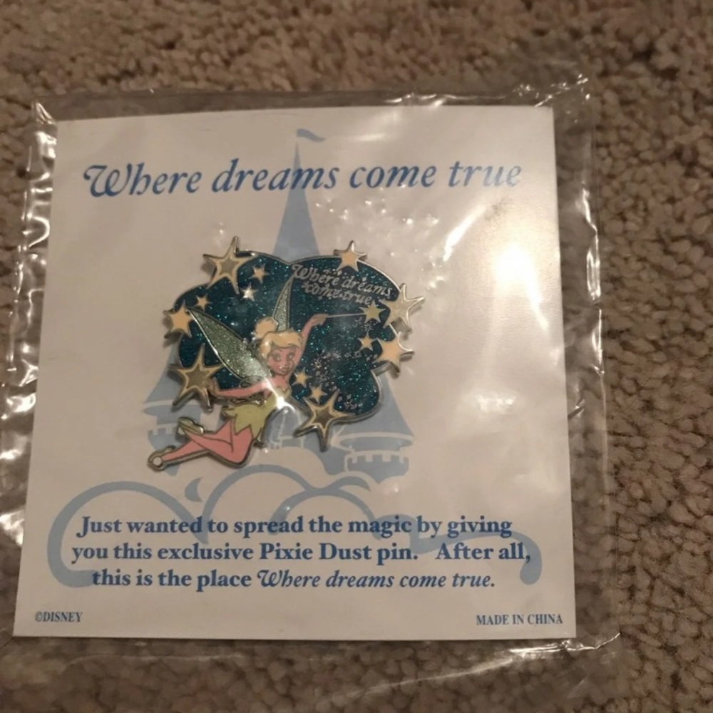 NWT Disney Tinkerbell Pin